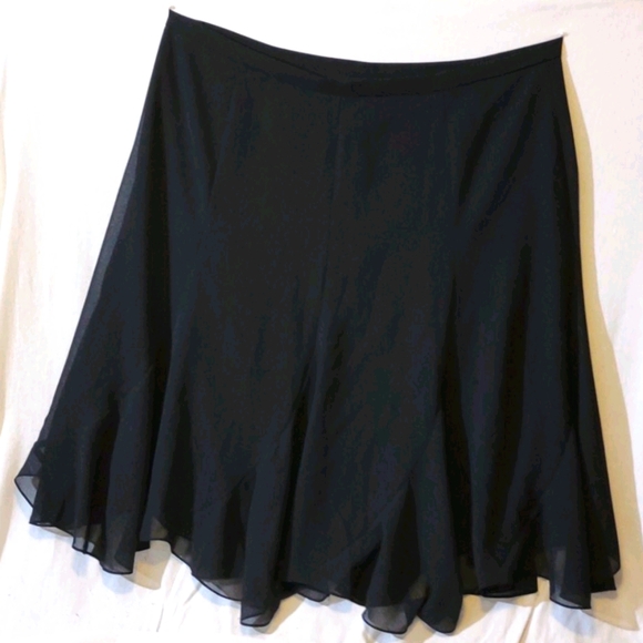 NWOT Avenue Plus Size 28 Black Polyester Flare Skirt - Picture 3 of 5